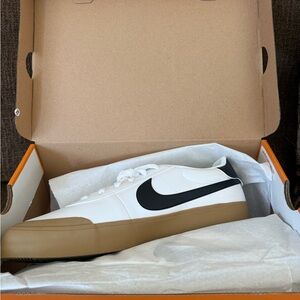 Nike Men’s Court Shot sz 11 - White/Black/Light Brown